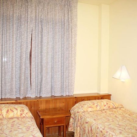 Apartamentos Pessets Adelaida Sort Dış mekan fotoğraf