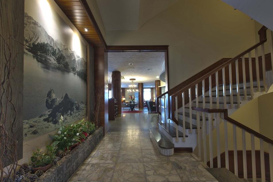 Apartamentos Pessets Adelaida Sort Dış mekan fotoğraf