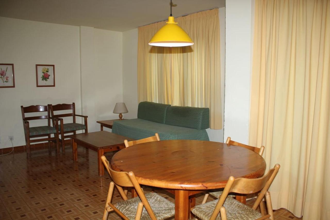 Apartamentos Pessets Adelaida Sort Dış mekan fotoğraf