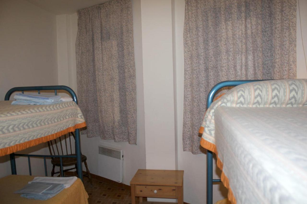 Apartamentos Pessets Adelaida Sort Dış mekan fotoğraf